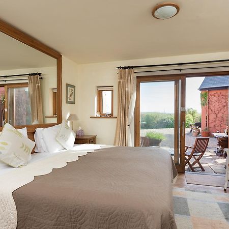 Dolphin Beach House Hotel Clifden Exterior foto